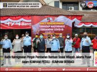 Kadiv Keimigrasian Pimpin Pemberian Bantuan Sosial WIlayah Jakarta Pusat dalam KUMHAM PEDULI - KUMHAM BERBAGI