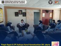 Pimpin Rapat di LPP, Kadivpas Kanwil Kemenkumham DKI Jakarta Ingatkan Jajaran Perketat Protokol Kesehatan