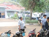 10 Unit Motor dan 1 Unit Mobil di Rupbasan Jakbar Dilakukan penilaian oleh Disperindag Tangerang