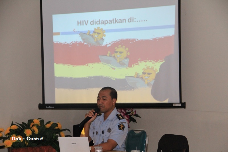 2014-12-05 Bimtek HIV 4