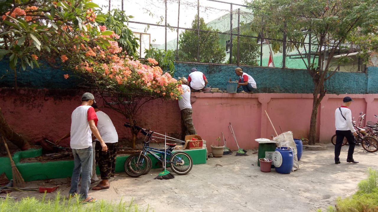 Bhakti Sosial Merah Putih Napi Lapas Cipinang di SDN Cipinang Muara 04 dan PA 16